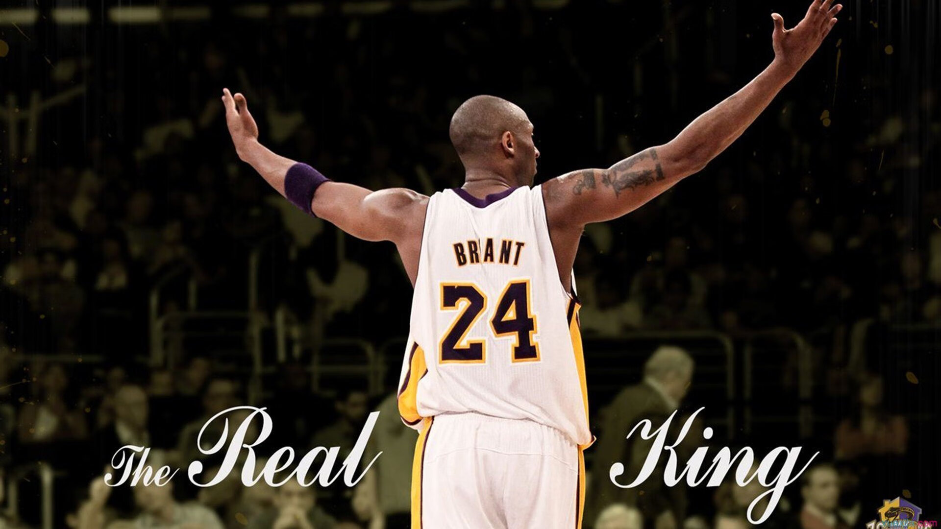 NBA雷霆队球员华莱士致敬老将威斯布鲁克，雷霆队教练布鲁克斯