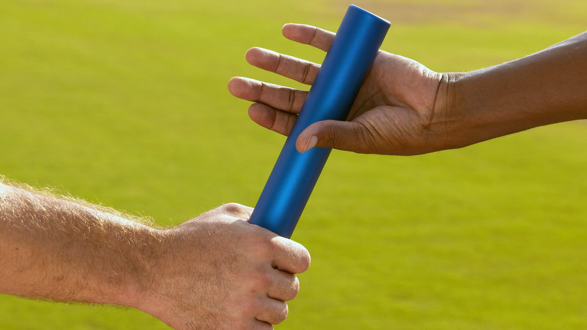 华体会官网登录-冠军球队球员携手社区开启青少年体育新篇章